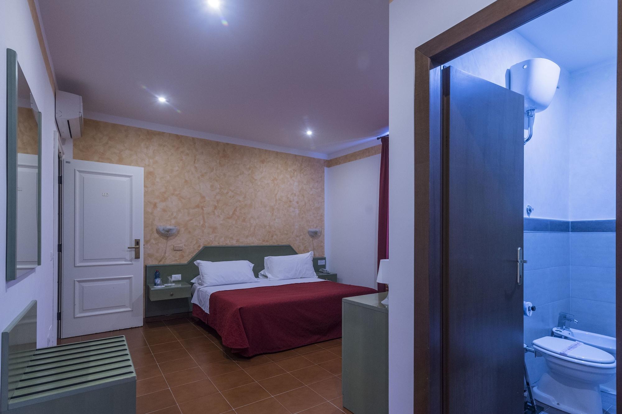 Hotel Villa Del Cardinale Norma Exteriér fotografie