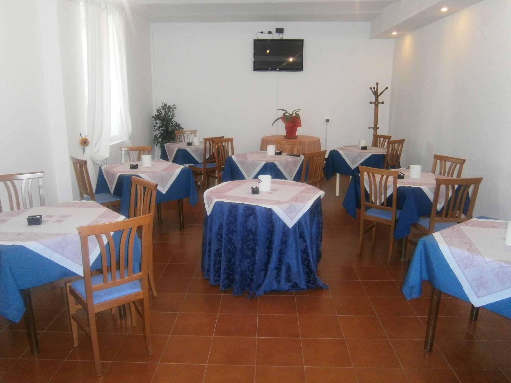 Hotel Villa Del Cardinale Norma Exteriér fotografie