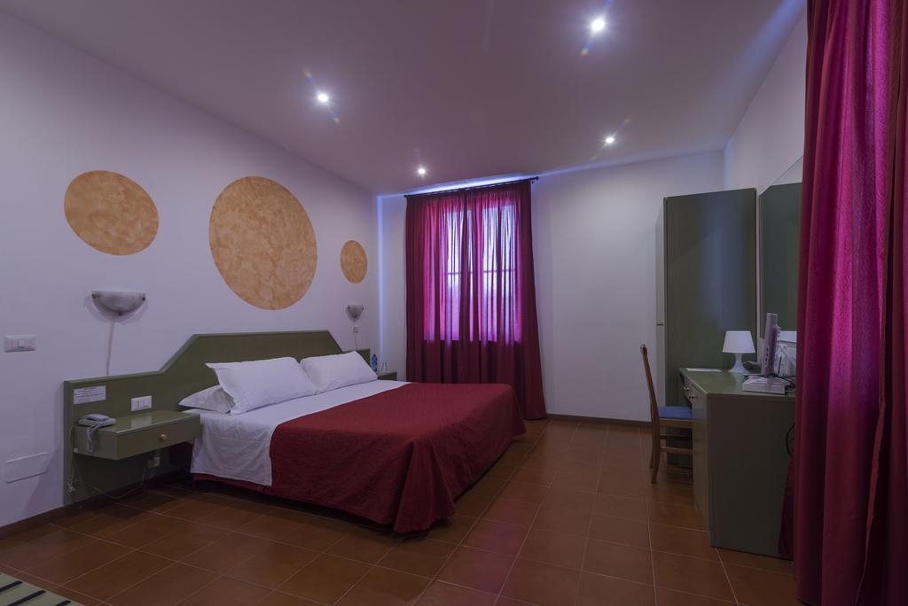 Hotel Villa Del Cardinale Norma Exteriér fotografie